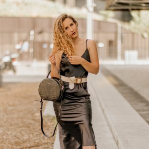 tenue rock, sac candy croco, robe satin