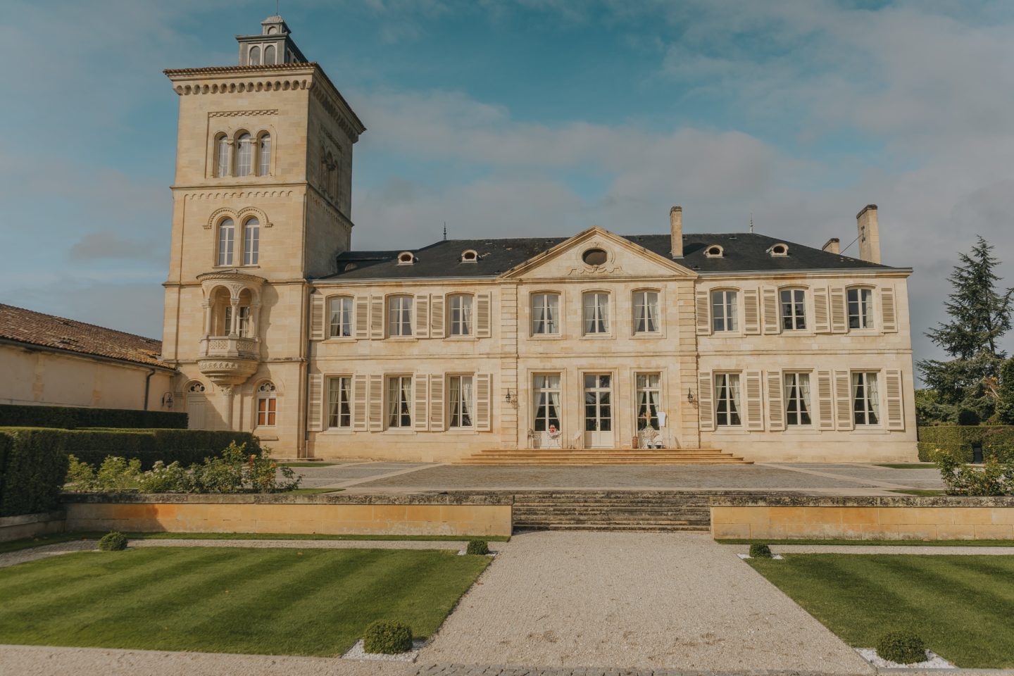 Château Lagrange, bâtisse, vue d'ensemble.