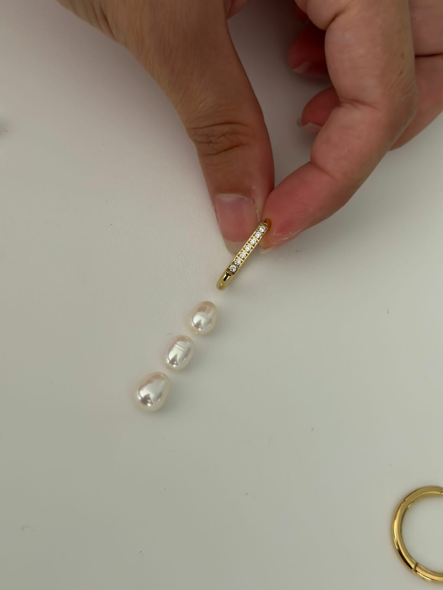 création bijoux perles de culture, maloa pearl, bijoux acier inoxydable et perles, sur mesure, bijoux en perles et acier inoxydable